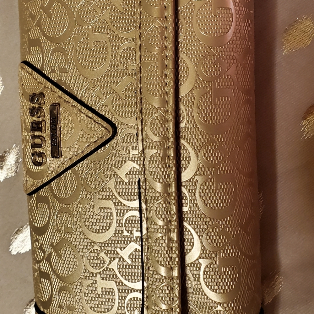 Guess wallet